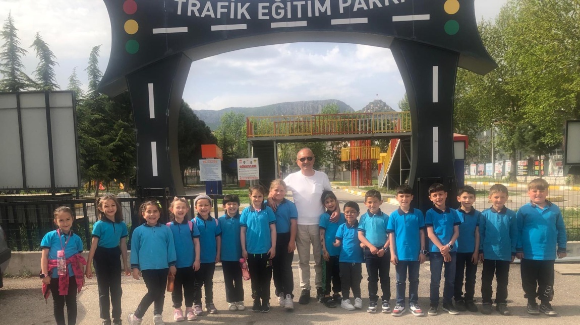 Öğrencilerimiz Amasya İl Emniyet Müdürlüğü Trafik Eğitim Parkını Ziyaret Etti